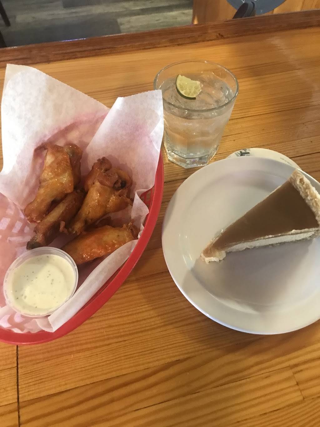 Ott Haus Pub & Grill | restaurant | 406 2nd St, New Glarus, WI 53574, USA | 6085272218 OR +1 608-527-2218