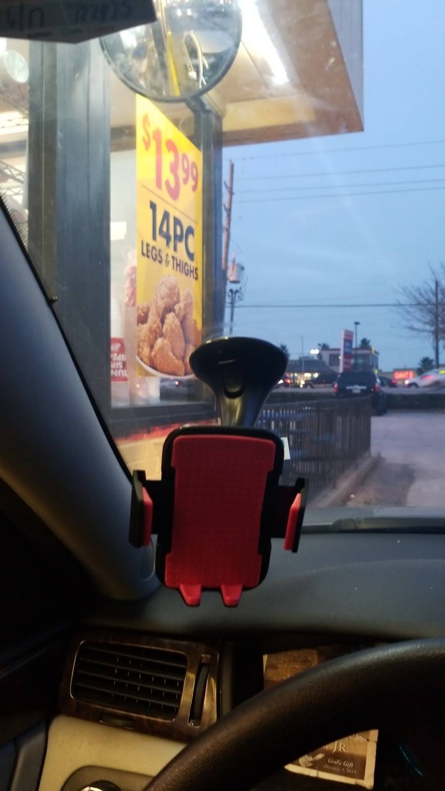 Churchs Chicken | restaurant | 6810 S Texas 6, Houston, TX 77083, USA | 2815686014 OR +1 281-568-6014