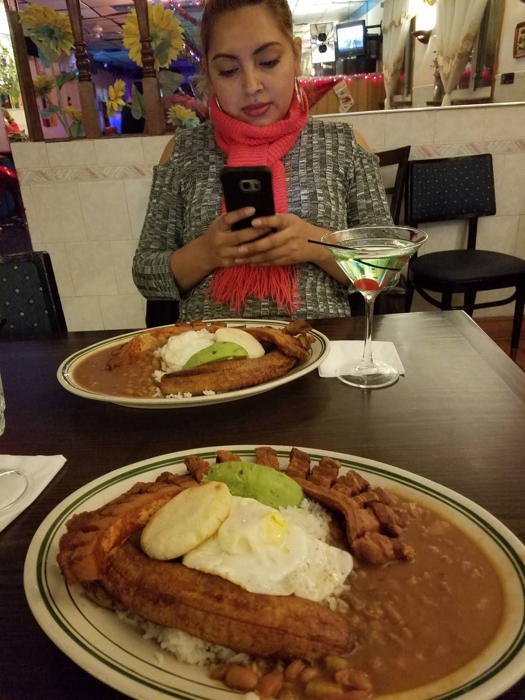 The South of France | restaurant | 1800 Westchester Ave, Bronx, NY 10472, USA | 7188231133 OR +1 718-823-1133