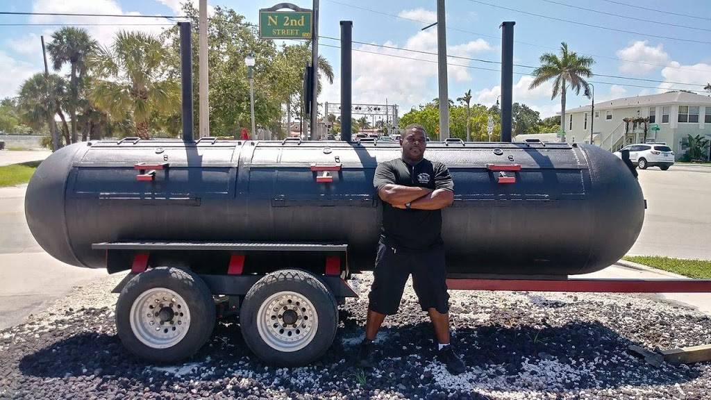 Seaway Smokehouse/Tillmans Famous BBQ | restaurant | 101 Seaway Dr, Fort Pierce, FL 34950, USA | 7725776350 OR +1 772-577-6350