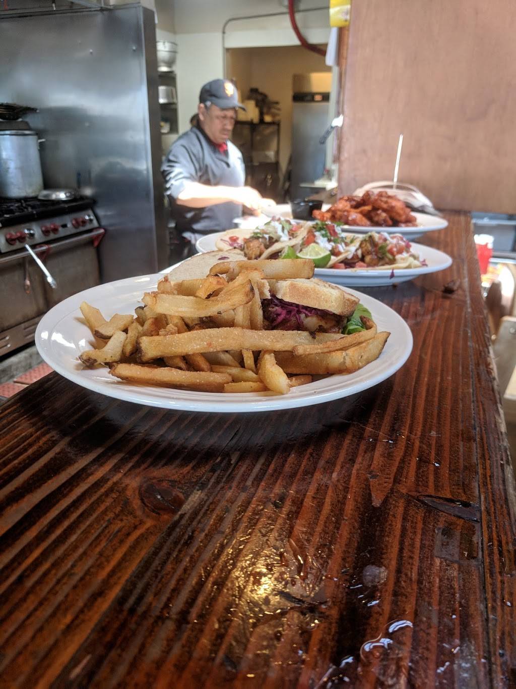 Old Princeton Landing Public House & Grill | restaurant | 460 Capistrano Rd, Half Moon Bay, CA 94019, USA | 6507287096 OR +1 650-728-7096