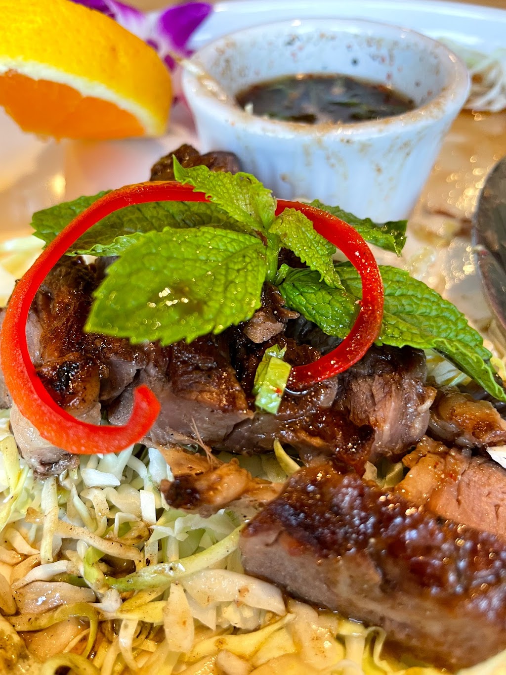 Nawa Thai | restaurant | 3713 Highland Ave #8, Manhattan Beach, CA 90266, USA | 4242372180 OR +1 424-237-2180