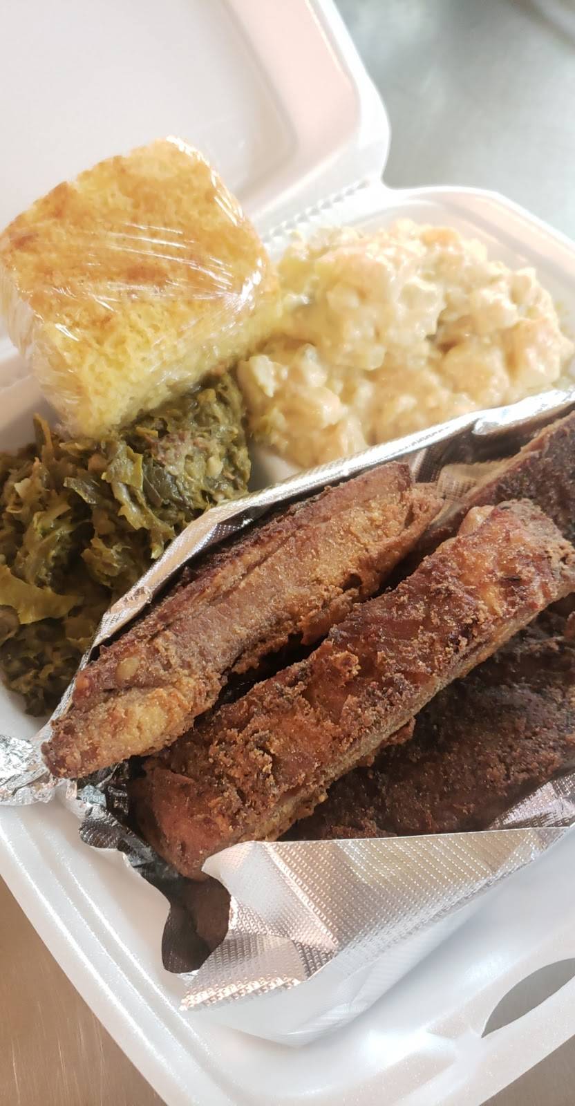 LookAtDatDer BBQ House & Catering | restaurant | 411 Deck St, Greenville, NC 27834, USA | 2527564288 OR +1 252-756-4288