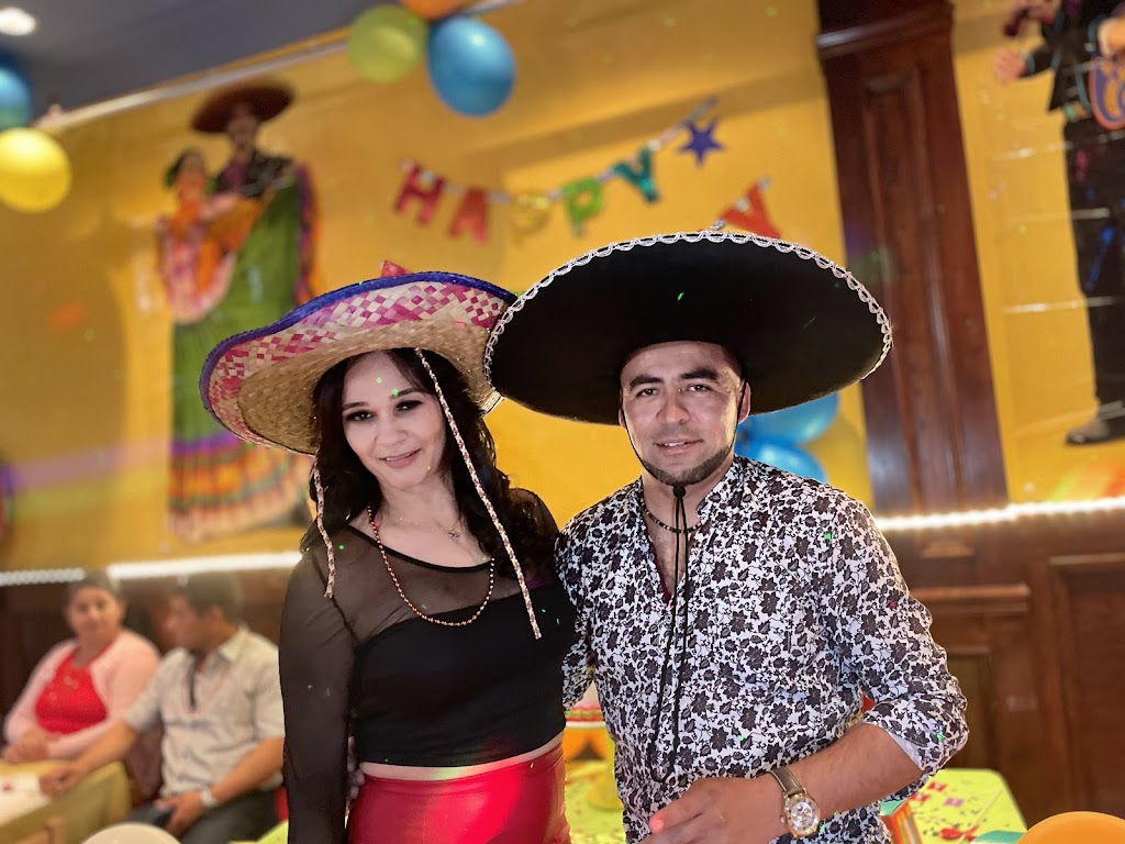 45 Sur Restaurant | restaurant | 649 Elizabeth Ave, Elizabeth, NJ 07206, USA | 9084224319 OR +1 908-422-4319