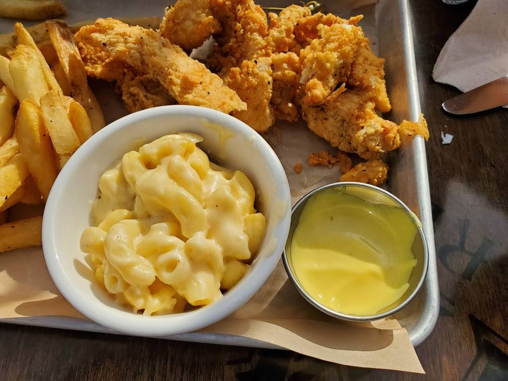 Haymaker Thunderbird | restaurant | 8706 W Thunderbird Rd, Peoria, AZ 85381, USA | 6234409100 OR +1 623-440-9100