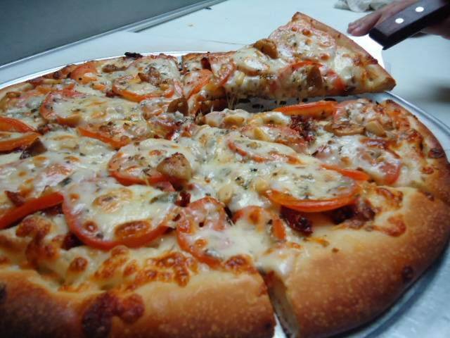 Paparazzi Pizza | restaurant | 2145 N Josey Ln # 114, Carrollton, TX 75006, USA | 9728208686 OR +1 972-820-8686