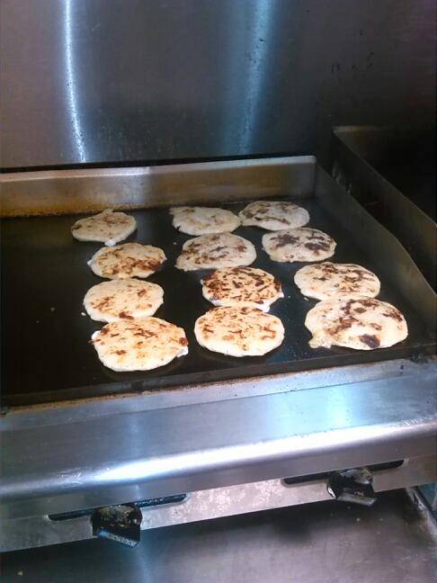 Cocina Latina Pupusa Buffet | restaurant | 1811 Wirt Rd C, Houston, TX 77055, USA | 7134634477 OR +1 713-463-4477