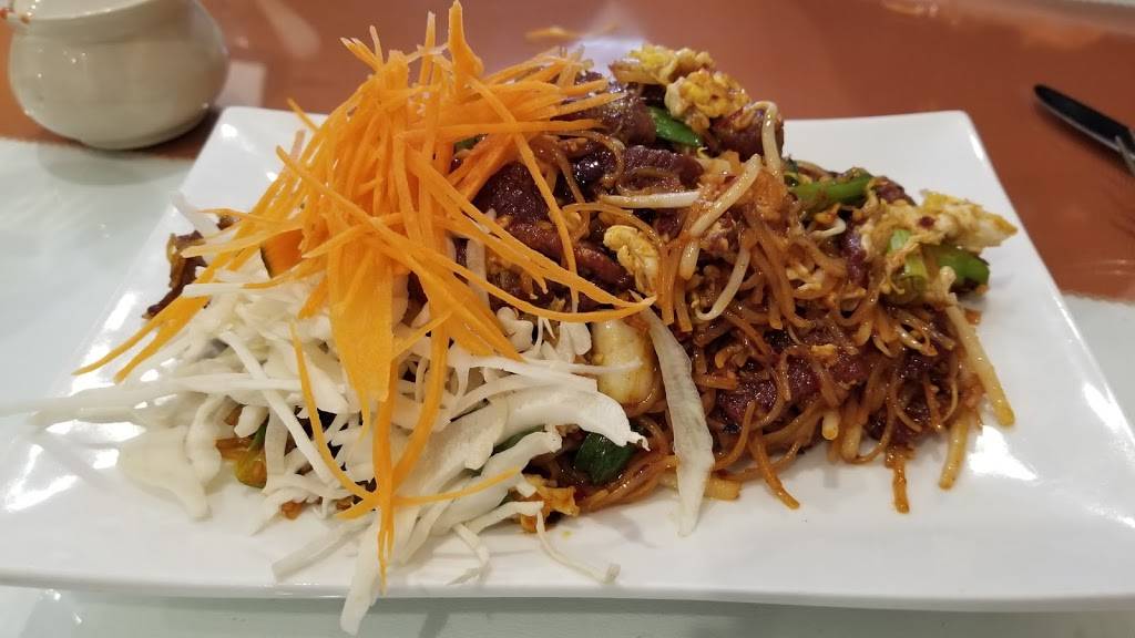 Krystal Thai | restaurant | 230 W Virginia St, Crystal Lake, IL 60014, USA | 8154440004 OR +1 815-444-0004