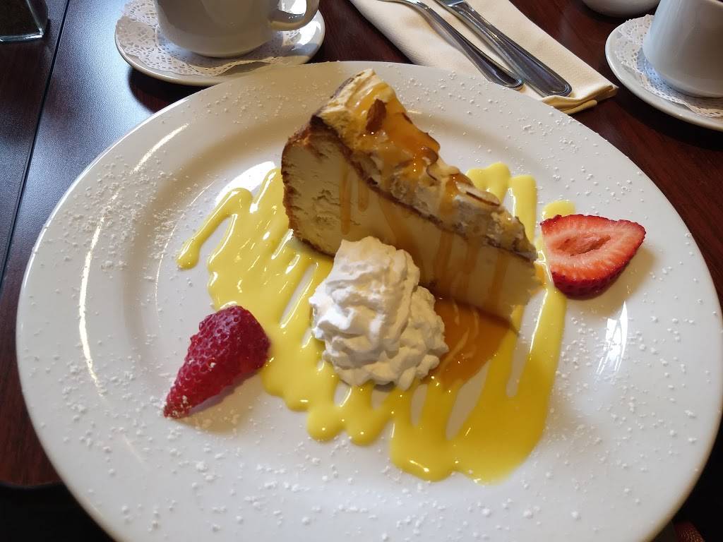 Alfredos Italian Restaurant | restaurant | 3631, 1426 E Washington St, Petaluma, CA 94954, USA | 7077820500 OR +1 707-782-0500