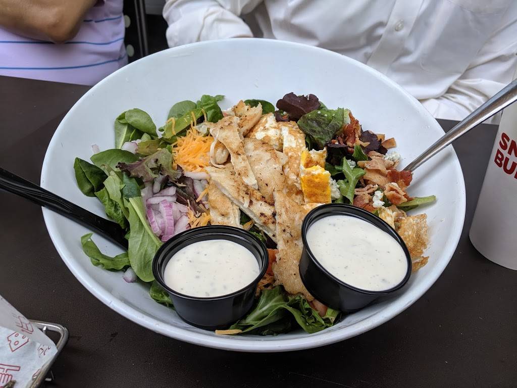 Smashburger | restaurant | 6679-105 Falls of Neuse Rd, Raleigh, NC 27615, USA | 9198709230 OR +1 919-870-9230