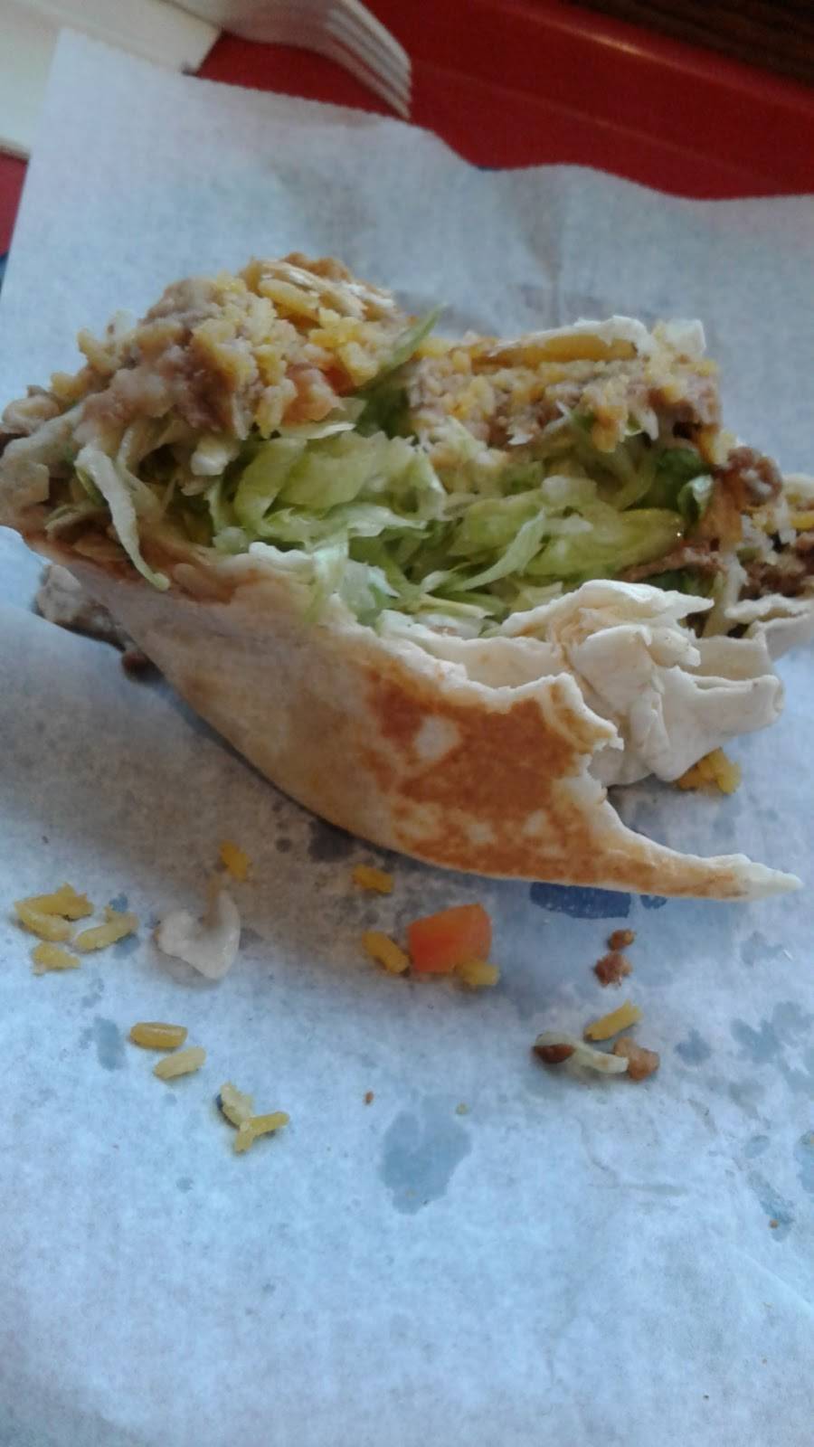 Charles Fast Foods | restaurant | 1525 E Lake St B, Hanover Park, IL 60133, USA | 6307363340 OR +1 630-736-3340