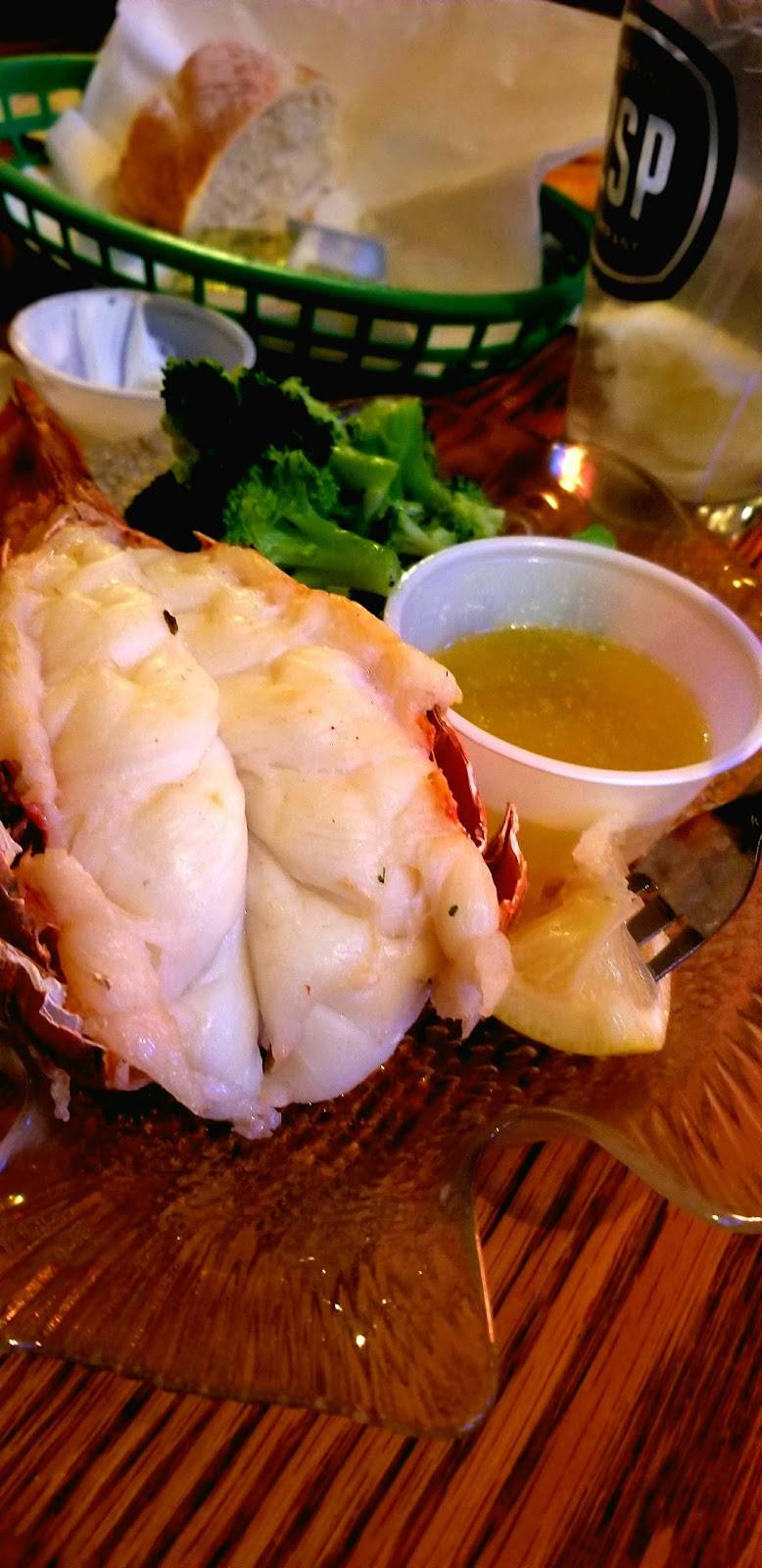 Clam Tavern | restaurant | 339 E Broadway Ave, Clifton Heights, PA 19018, USA | 6106239537 OR +1 610-623-9537