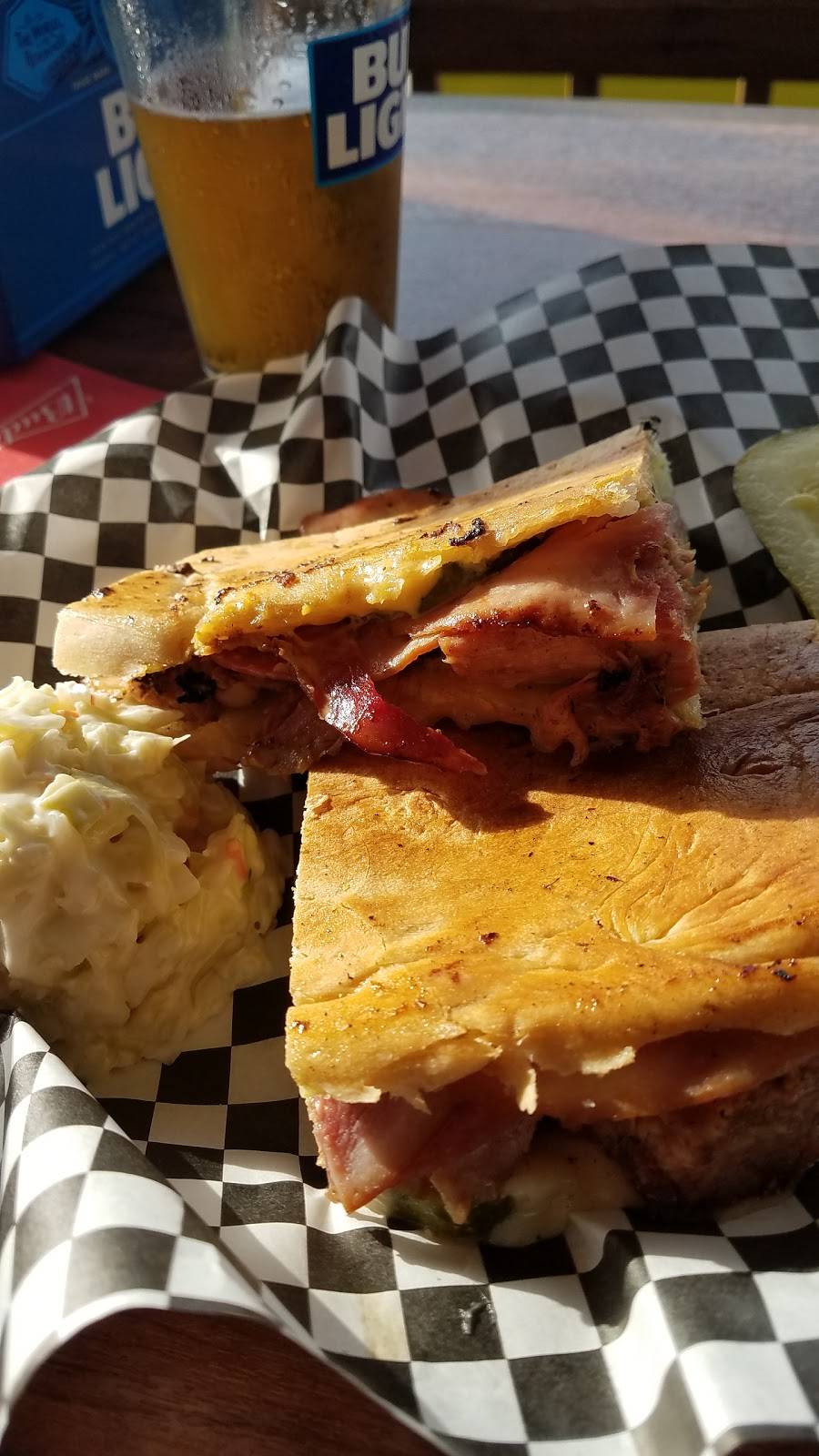 AJs on the River | restaurant | 9808 Vaughn St, Gibsonton, FL 33534, USA | 8136054621 OR +1 813-605-4621