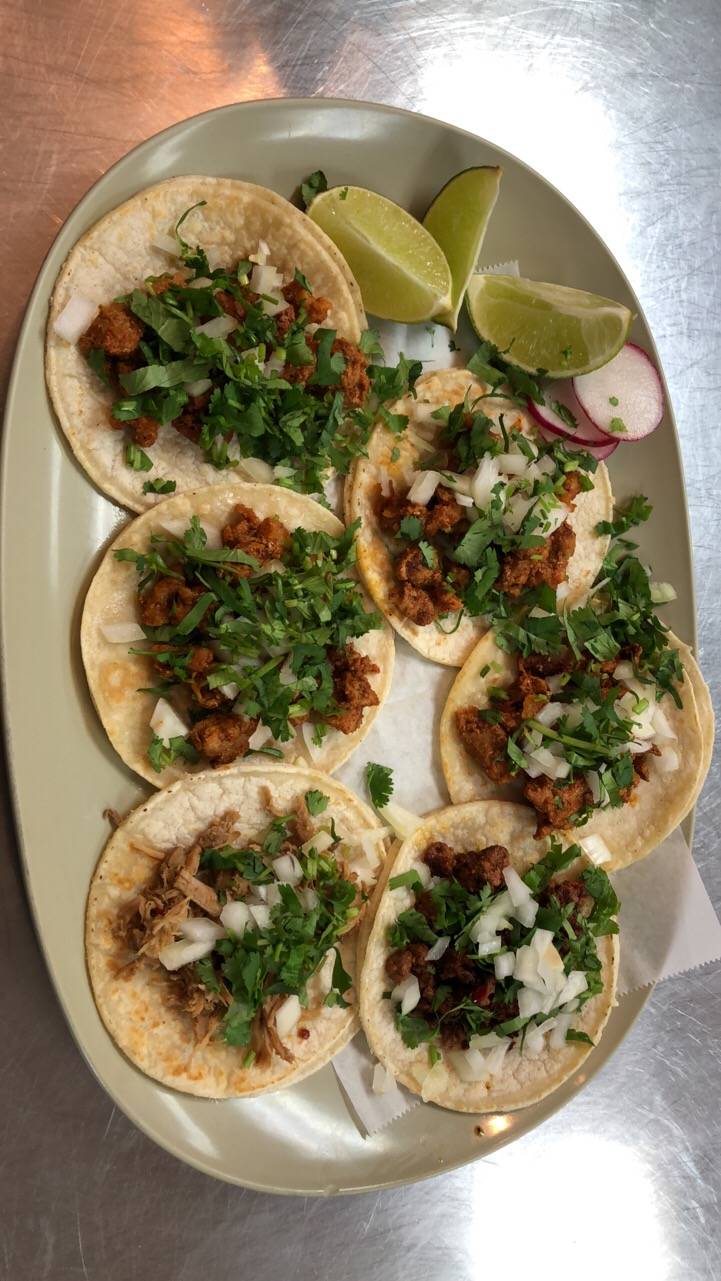 Iguanas Mexican Food | restaurant | 2115 E Ball Rd, Anaheim, CA 92806, USA | 7146037602 OR +1 714-603-7602