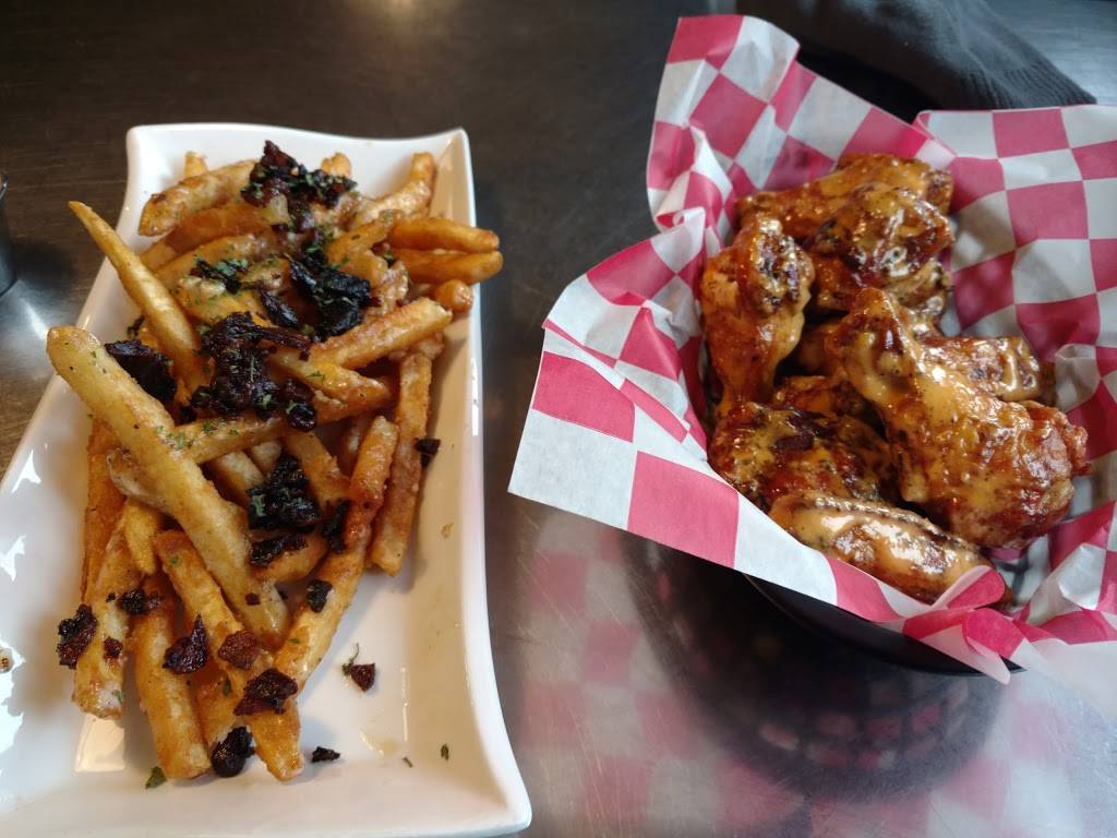 Rocky Top Beer BBQ | restaurant | 1900 Lansing Ave, Jackson, MI 49202, USA | 5177844227 OR +1 517-784-4227