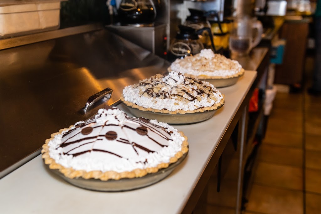 Horseshoe Cafe & Bakery | cafe | 154 E 4th St, Benson, AZ 85602, USA | 5205862872 OR +1 520-586-2872