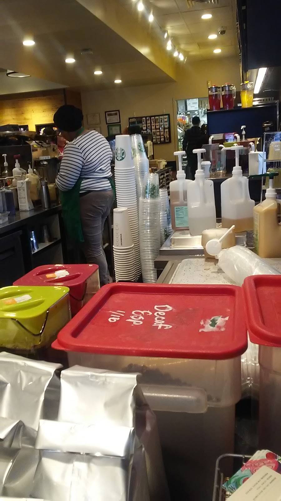 Starbucks | cafe | 2400 Chesapeake Square Ring Rd #104, Chesapeake, VA 23321, USA | 7574882123 OR +1 757-488-2123