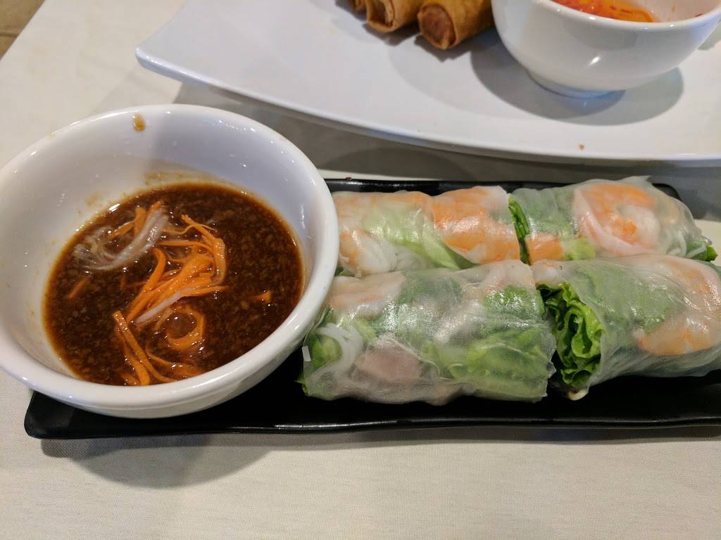 Que Huong Restaurant | restaurant | 4134 University Ave, San Diego, CA 92105, USA | 6192816008 OR +1 619-281-6008