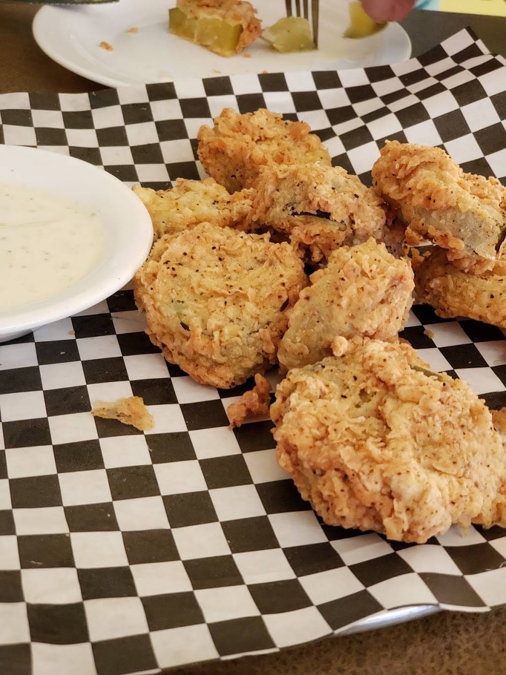 Burger Lab | restaurant | 9756 Southton Rd, San Antonio, TX 78223, USA | 2109982479 OR +1 210-998-2479