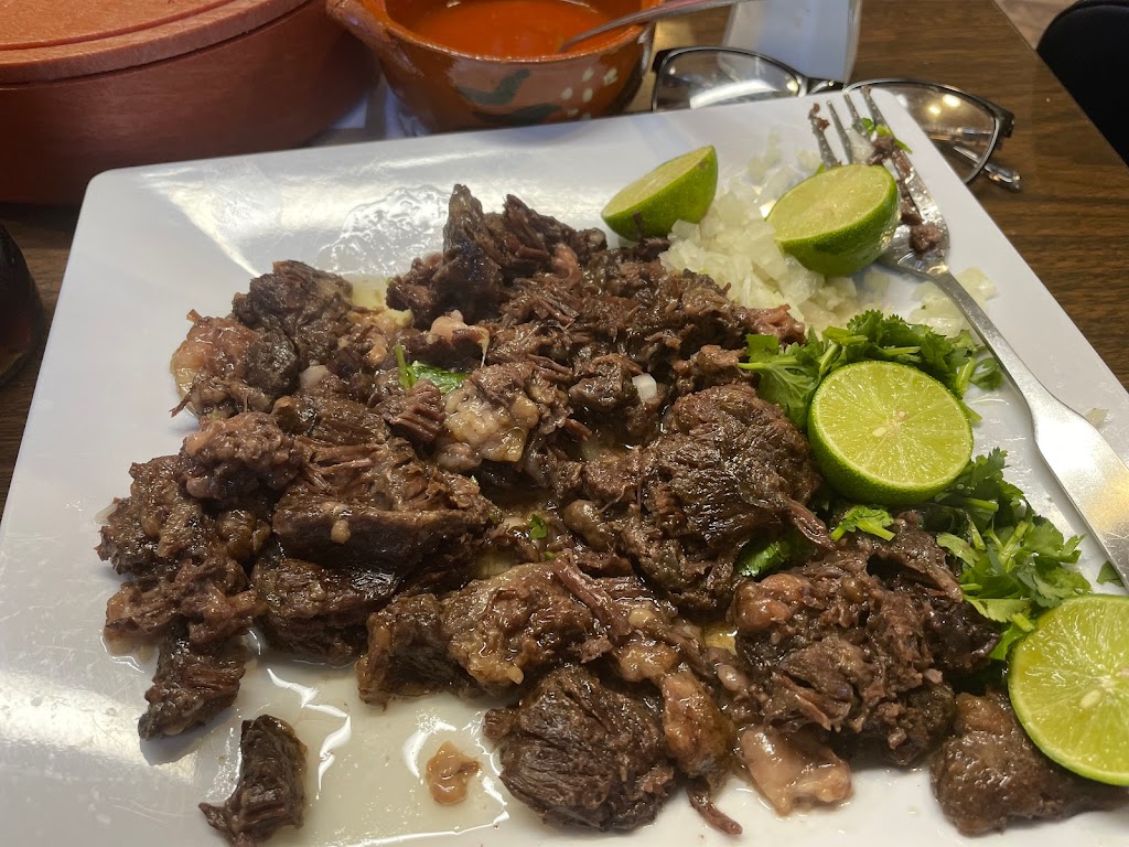 Hacienda Villalobos Mexican Grill | restaurant | 424 Isleta Blvd SW, Albuquerque, NM 87105, USA | 5055541668 OR +1 505-554-1668