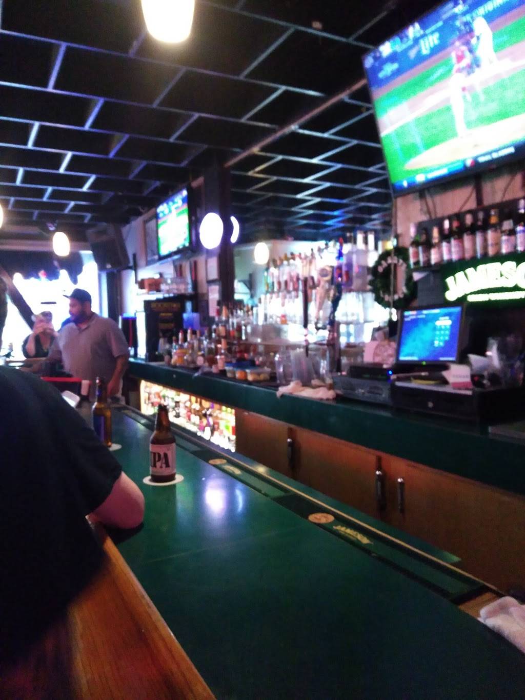 Garrys Lounge | restaurant | 13 S School St, Lodi, CA 95240, USA | 2093339794 OR +1 209-333-9794