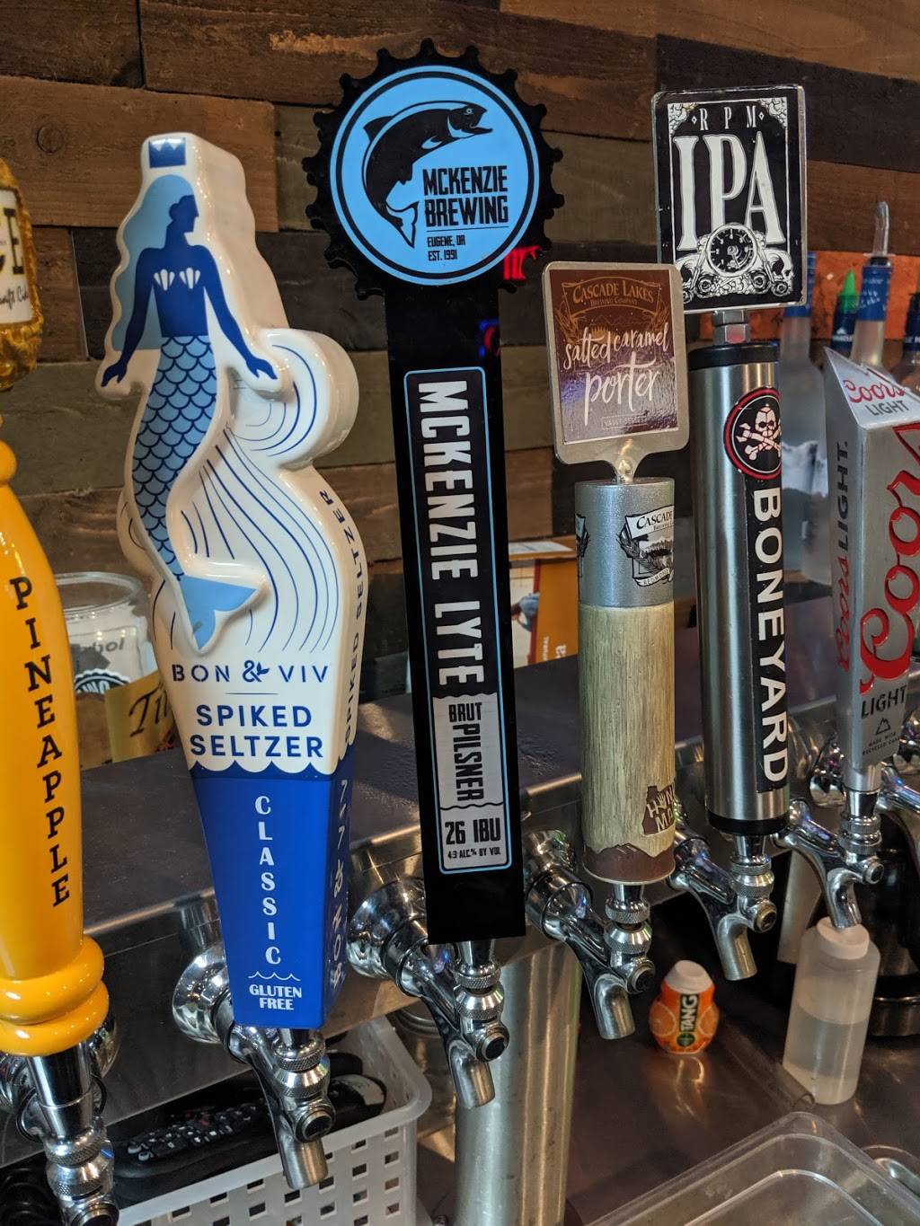 New Westend Bar & Grille | restaurant | 563 W Centennial Blvd, Springfield, OR 97477, USA | 5416540714 OR +1 541-654-0714