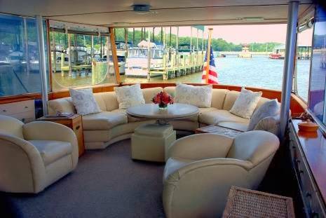 TIRELESS Charters | restaurant | Ocean Reef Club, Ocean Reef Dr, Key Largo, FL 33037, USA | 2154998288 OR +1 215-499-8288