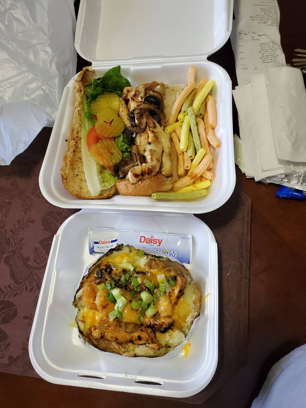 Salads Galore & More | restaurant | 7011 Read Blvd, New Orleans, LA 70127, USA | 5042406552 OR +1 504-240-6552