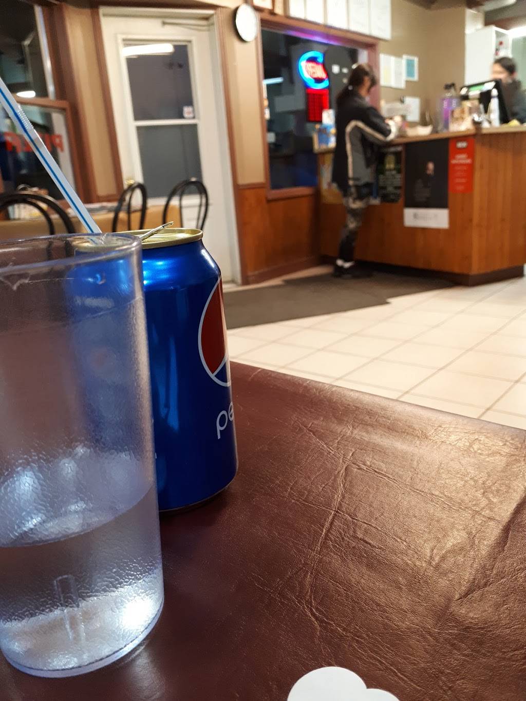 Pizza Waterloo | restaurant | 3029 Rue Foster, Waterloo, QC J0E 2N0, Canada | 4505392900 OR +1 450-539-2900