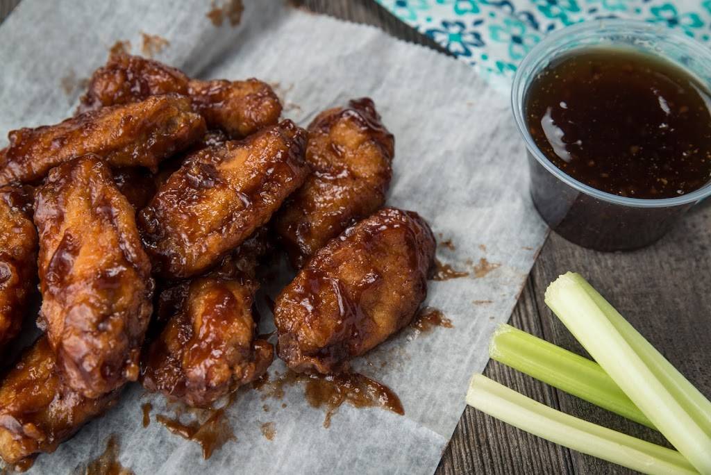 LightHouse Fish & Chicken | restaurant | 15391 Schaefer Hwy, Detroit, MI 48227, USA | 3136464149 OR +1 313-646-4149