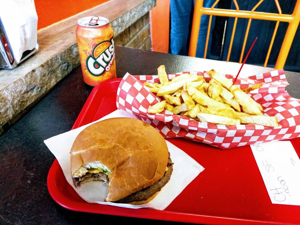 Fritzies West End | restaurant | 32 Perry St, Woodstock, ON N4S 3C3, Canada | 5195396812 OR +1 519-539-6812