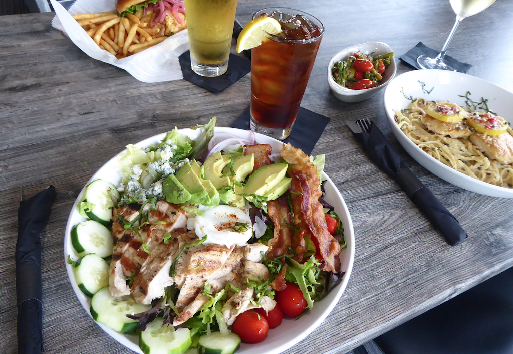 Sandhill Grill at Pinecrest Golf Course | restaurant | 2250 Little Lake Bonnet Rd, Avon Park, FL 33825, USA | 8634537555 OR +1 863-453-7555