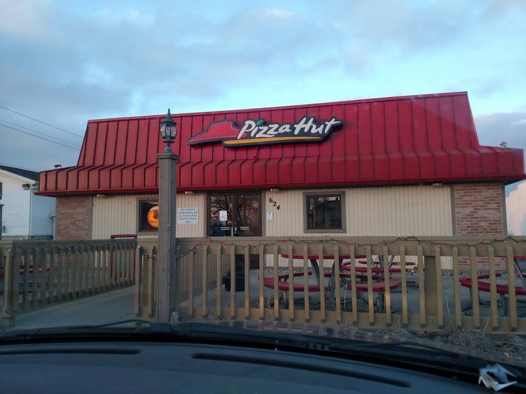 Pizza Hut | restaurant | 624 St Joseph Ave, Berrien Springs, MI 49103, USA | 2694712000 OR +1 269-471-2000