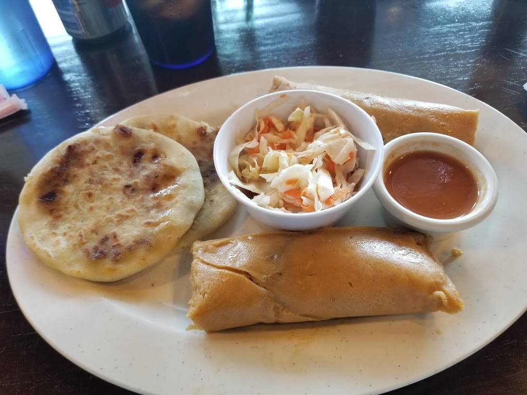 Christinas Salvadorian Food | restaurant | 10665 W Indian School Rd, Avondale, AZ 85392, USA | 6232494481 OR +1 623-249-4481
