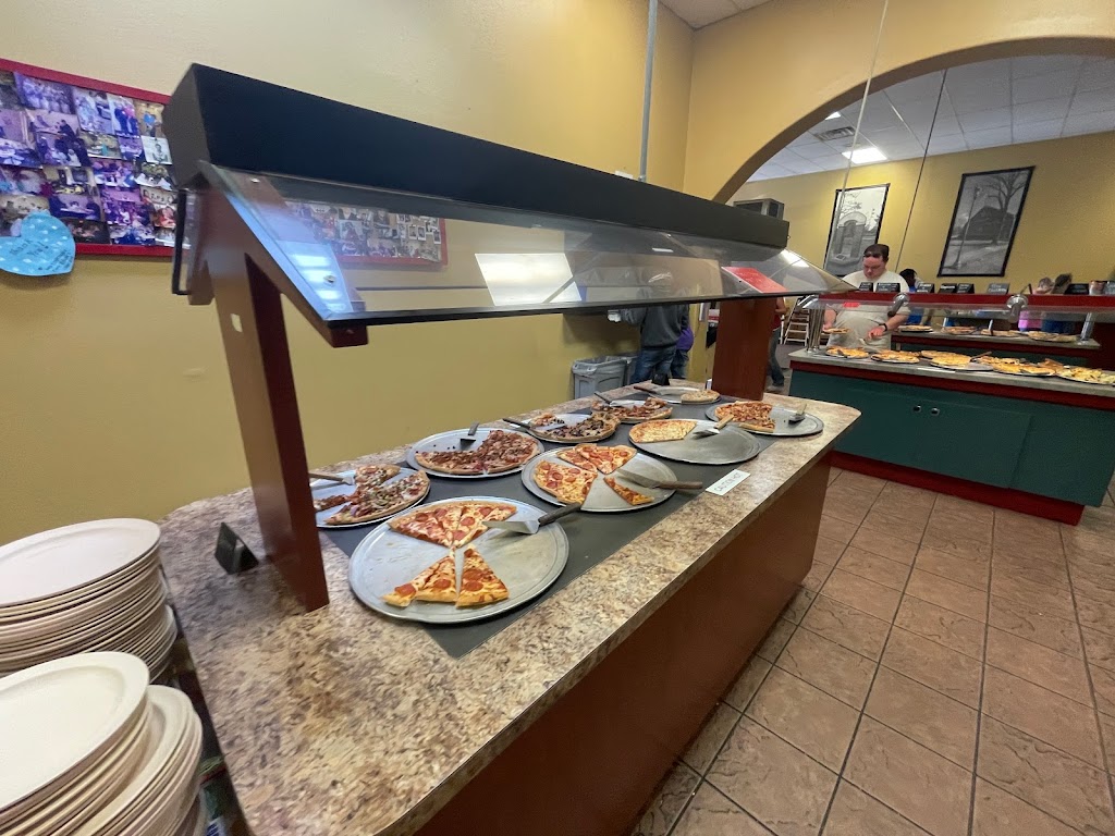 Larrys Pizza Conway | restaurant | 1068 Markham St, Conway, AR 72032, USA | 5013293131 OR +1 501-329-3131