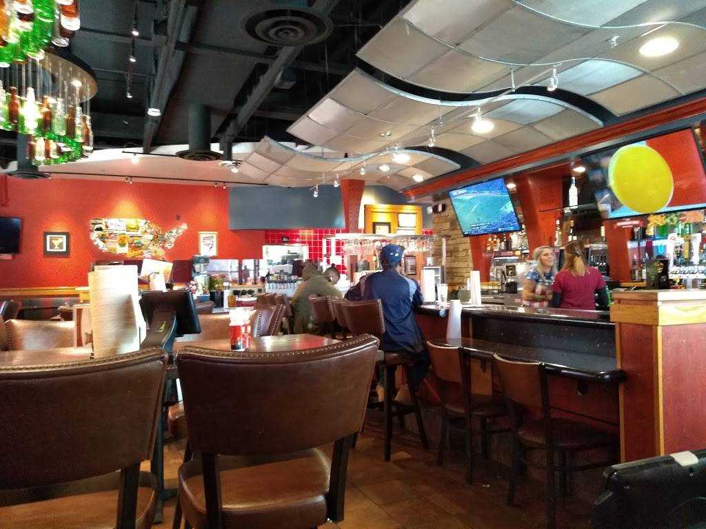 Red Robin Gourmet Burgers and Brews | restaurant | 3110 Waltham Blvd, Burlington, NC 27215, USA | 3365854690 OR +1 336-585-4690