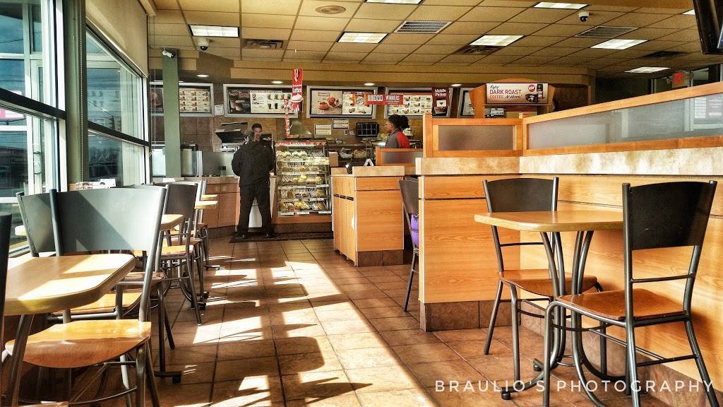 Tim Hortons | restaurant | 3623 S High St, Columbus, OH 43207, USA | 6144973660 OR +1 614-497-3660