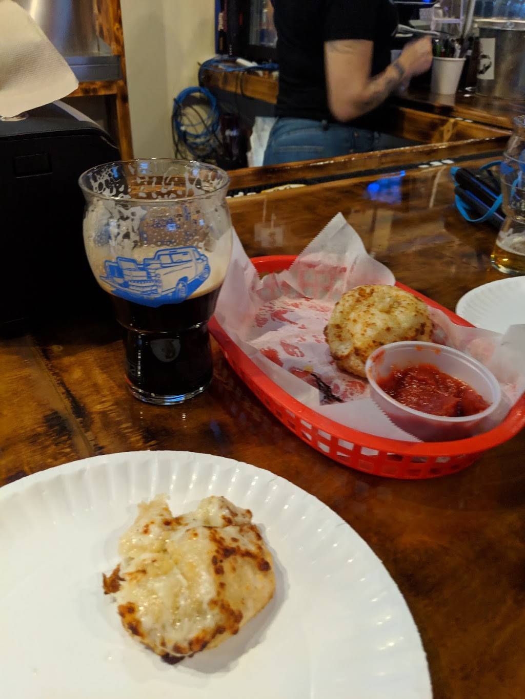 TailGate Brewery East | restaurant | 811 Gallatin Ave, Nashville, TN 37206, USA | 6292037152 OR +1 629-203-7152