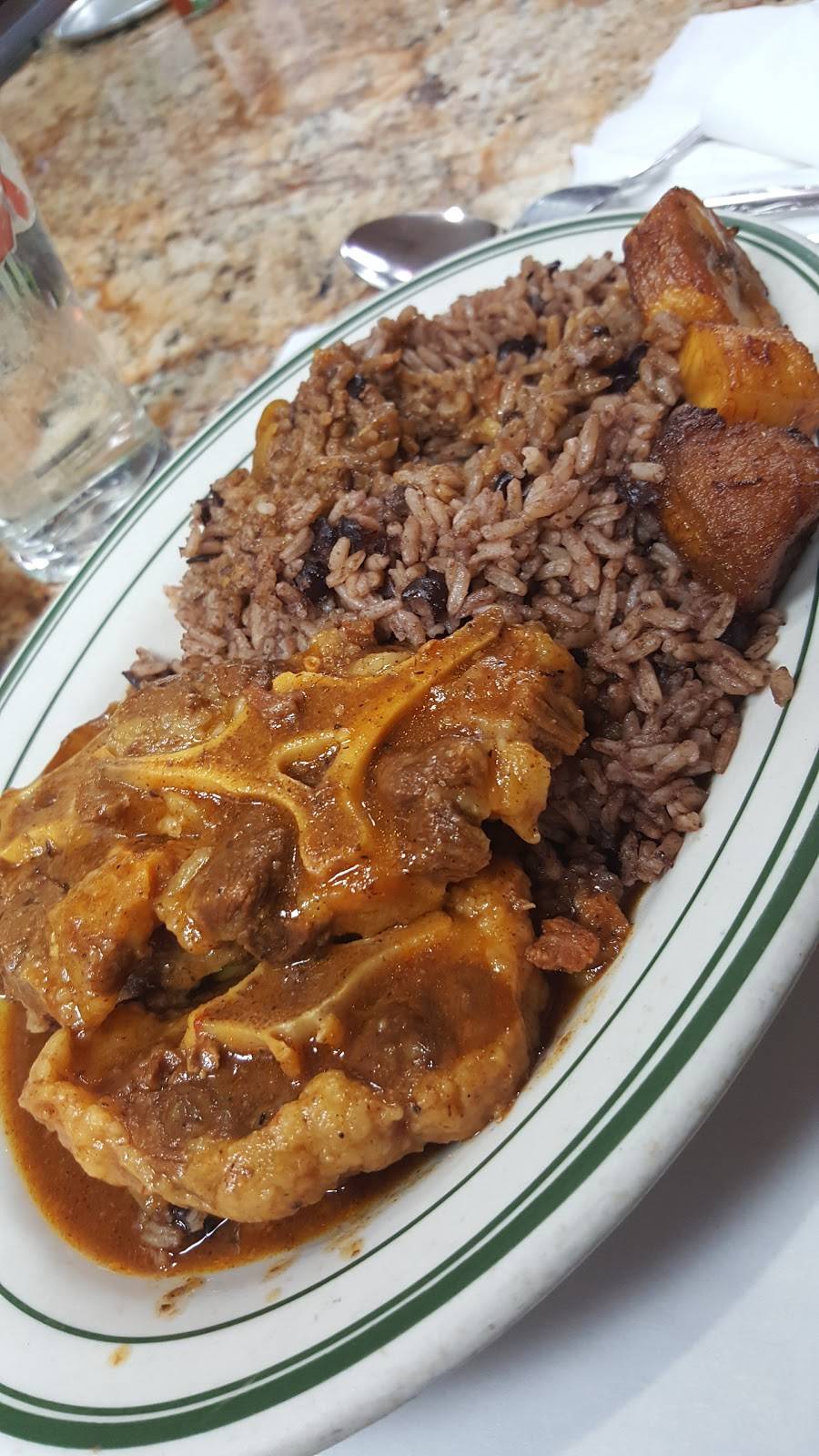 El Economico | restaurant | 5589 Broadway, Bronx, NY 10463, USA | 7187964851 OR +1 718-796-4851