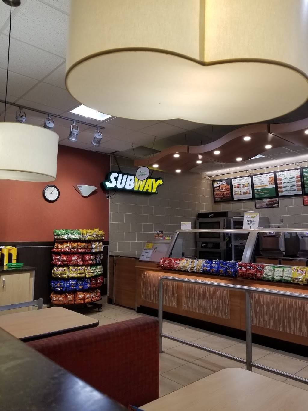 Subway | restaurant | 100 Monroe St, Floyd, IA 50435, USA | 6413982404 OR +1 641-398-2404