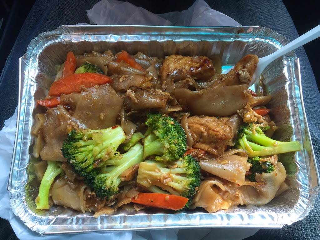 Bangkok Pinto | restaurant | 1041 Tremont St, Boston, MA 02120, USA | 6174425555 OR +1 617-442-5555