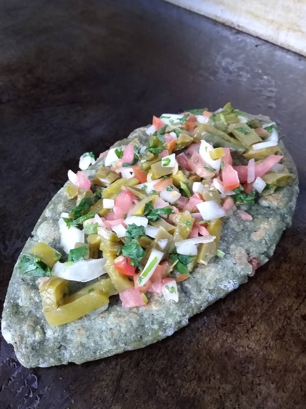 La Chinampa Food Truck | restaurant | 2000 S Muskego Ave, Milwaukee, WI 53204, USA | 9206383834 OR +1 920-638-3834