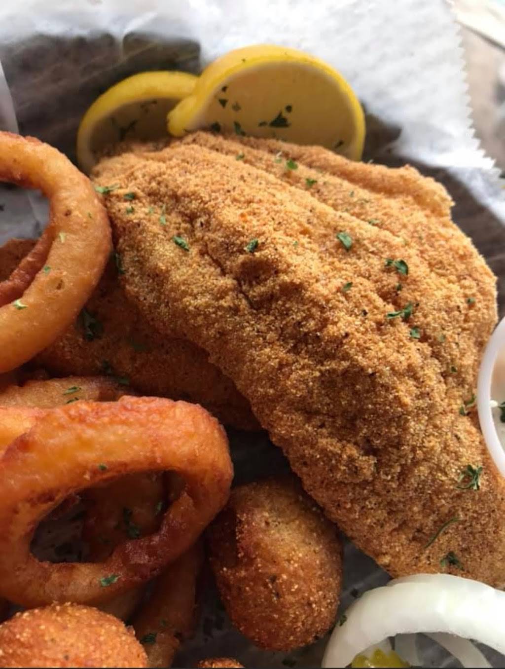 Game Time Sports Bar & Grill | restaurant | 675 Opelika Rd, Auburn, AL 36830, USA | 3342463106 OR +1 334-246-3106