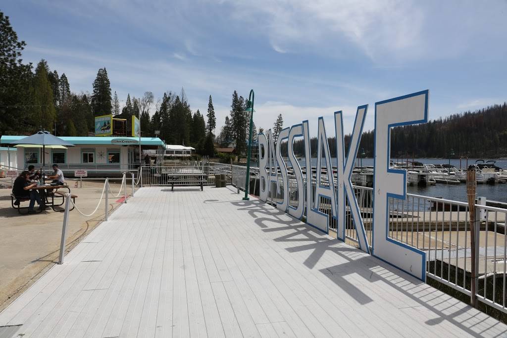 Marina Bar and Grill at Bass Lake Watersports Boat Rentals | restaurant | 37.320084,-119.556755, 54406 North Shore Road 432, Bass Lake, CA 93604, USA | 5596423200 OR +1 559-642-3200