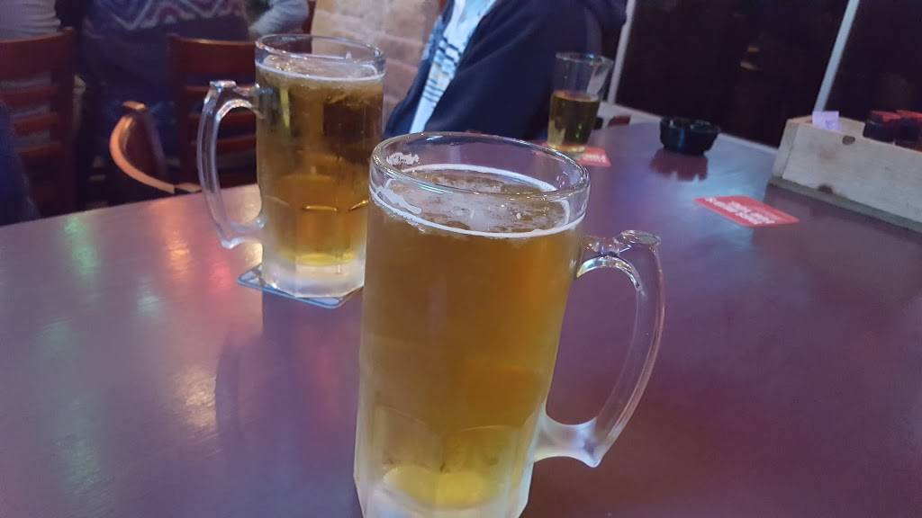 Eagles Nest Sports Grill | restaurant | 8455 Boat Club Rd, Fort Worth, TX 76179, USA | 8172368881 OR +1 817-236-8881