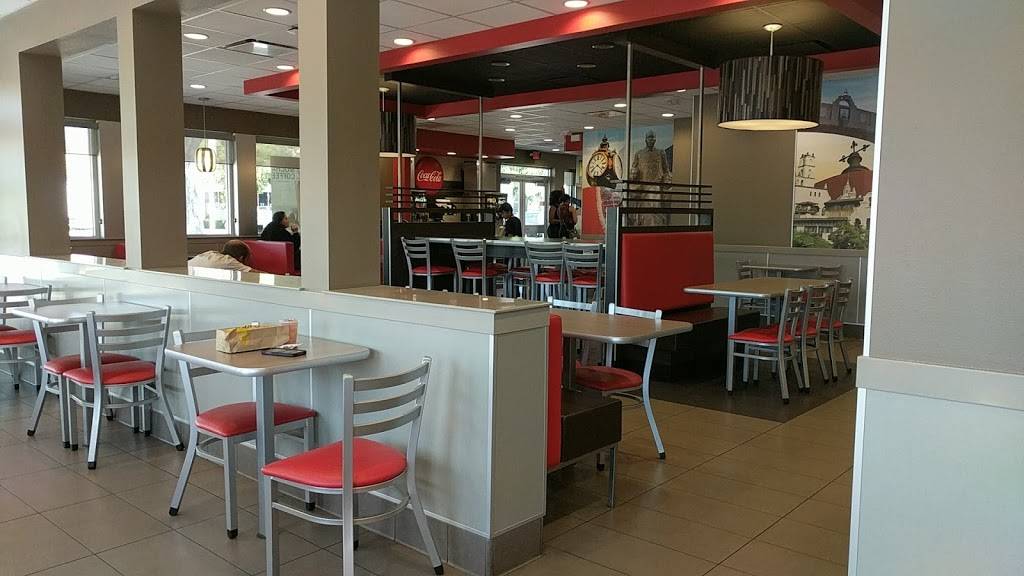 Carls Jr. | meal takeaway | 4282 Market Street, Riverside, CA 92501, USA | 9517840521 OR +1 951-784-0521