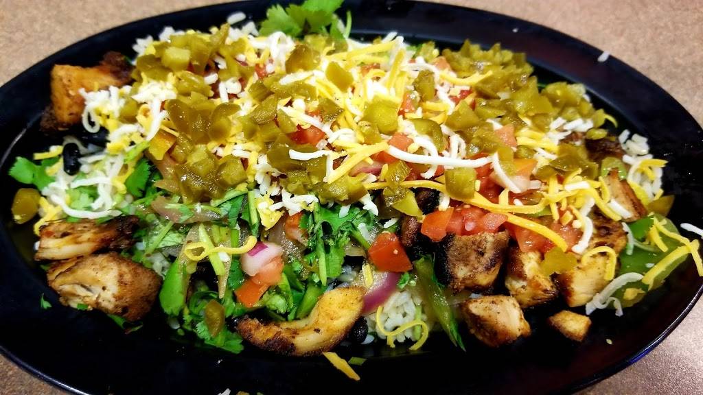 Burrachos Fresh Mexican Grill | restaurant | 2691 Windsor St, Sun Prairie, WI 53590, USA | 6088372611 OR +1 608-837-2611