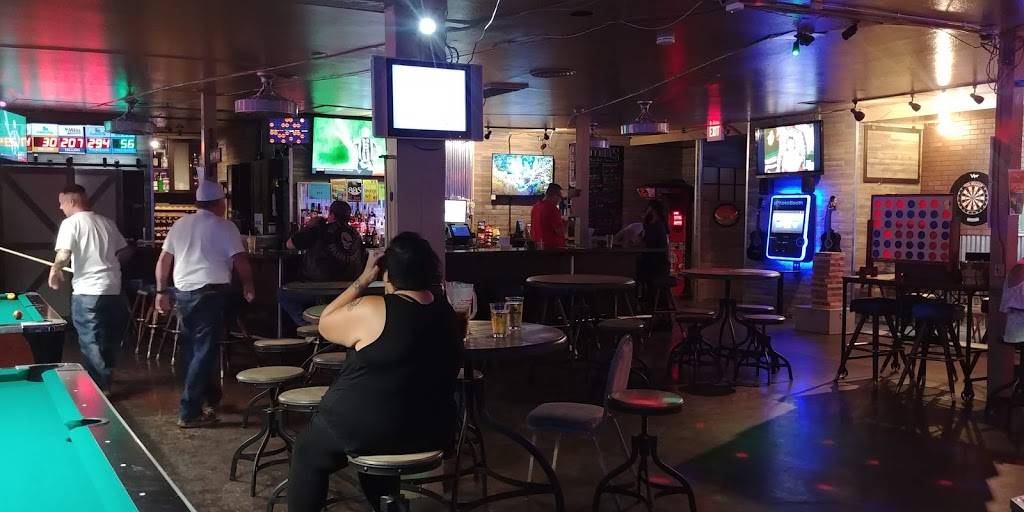 The Bandwagon Bar | restaurant | 9000, 586 Parker Rd, Fairfield, CA 94533, USA | 7074373800 OR +1 707-437-3800