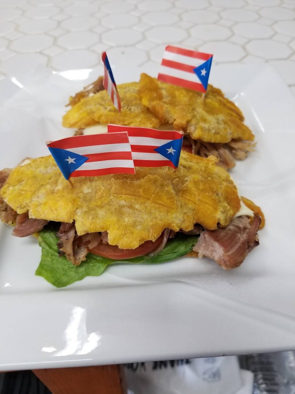 Cucina Caribe | restaurant | 201 Widener St, Philadelphia, PA 19120, USA | 2152763600 OR +1 215-276-3600