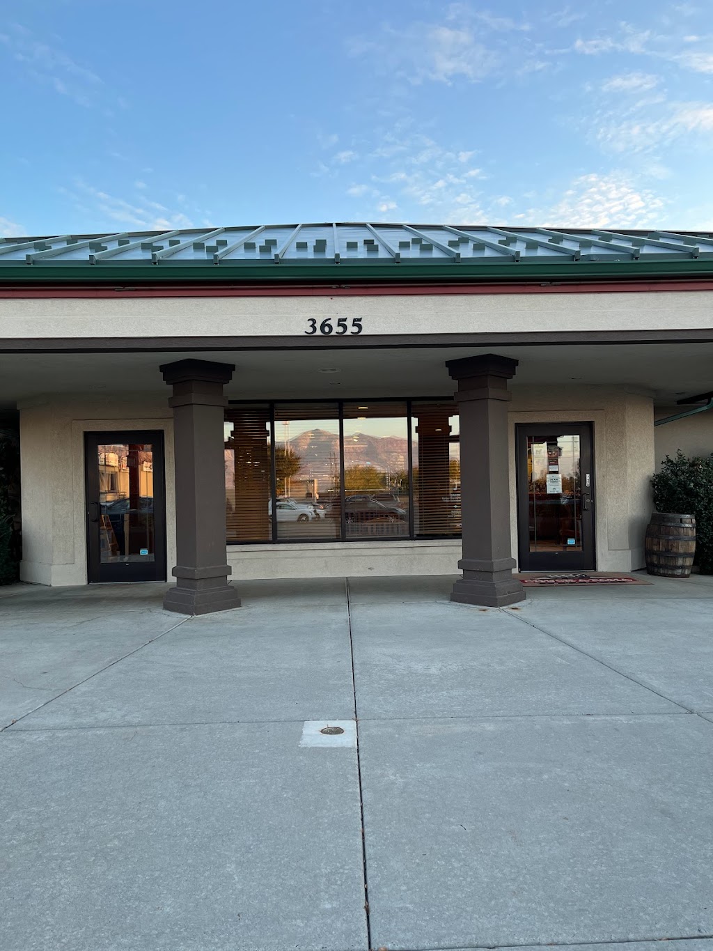 Chuck-A-Rama Buffet | restaurant | 3655 Washington Blvd, Ogden, UT 84403, USA | 8013948900 OR +1 801-394-8900